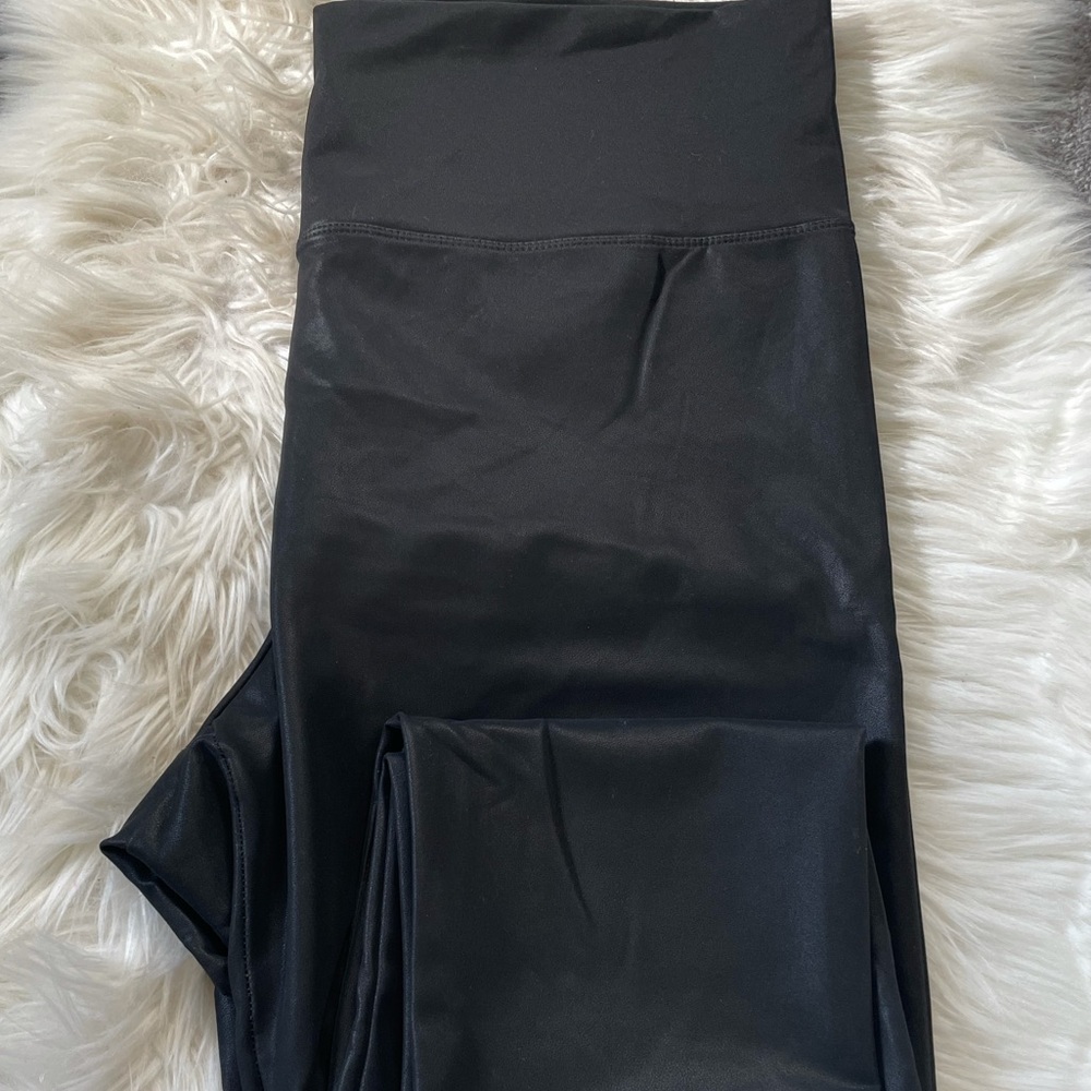 High-waisted Faux Leather leggings